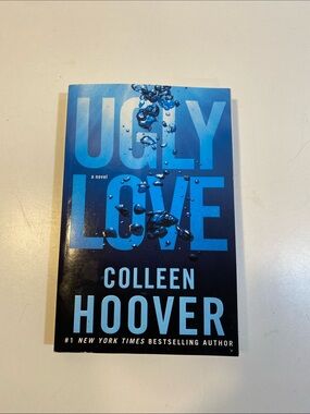 Ugly Love by Colleen Hoover - Blue Paperback
